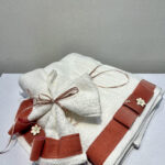 ΛΑΔΟΠΑΝΑ ΚΟΡΙΤΣΙ ΜΕ ΚΟΡΔΕΛΑ ΒΕΛΟΥΔΟ